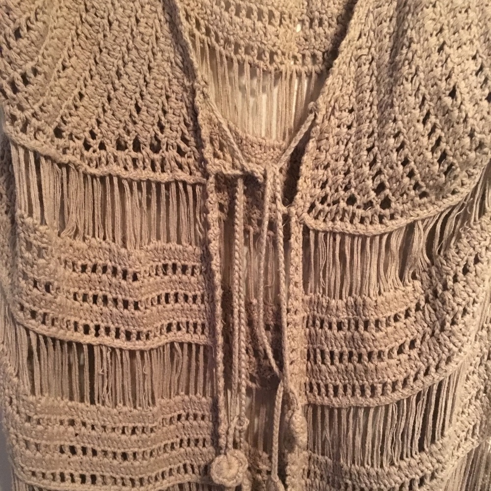 Sweater - Picture 4 of 4